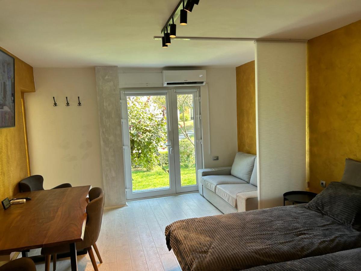 Apartment Gal Novo Mesto Exteriör bild