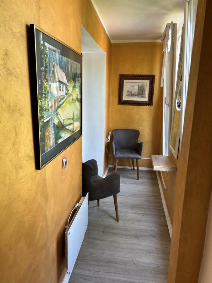 Apartment Gal Novo Mesto Exteriör bild