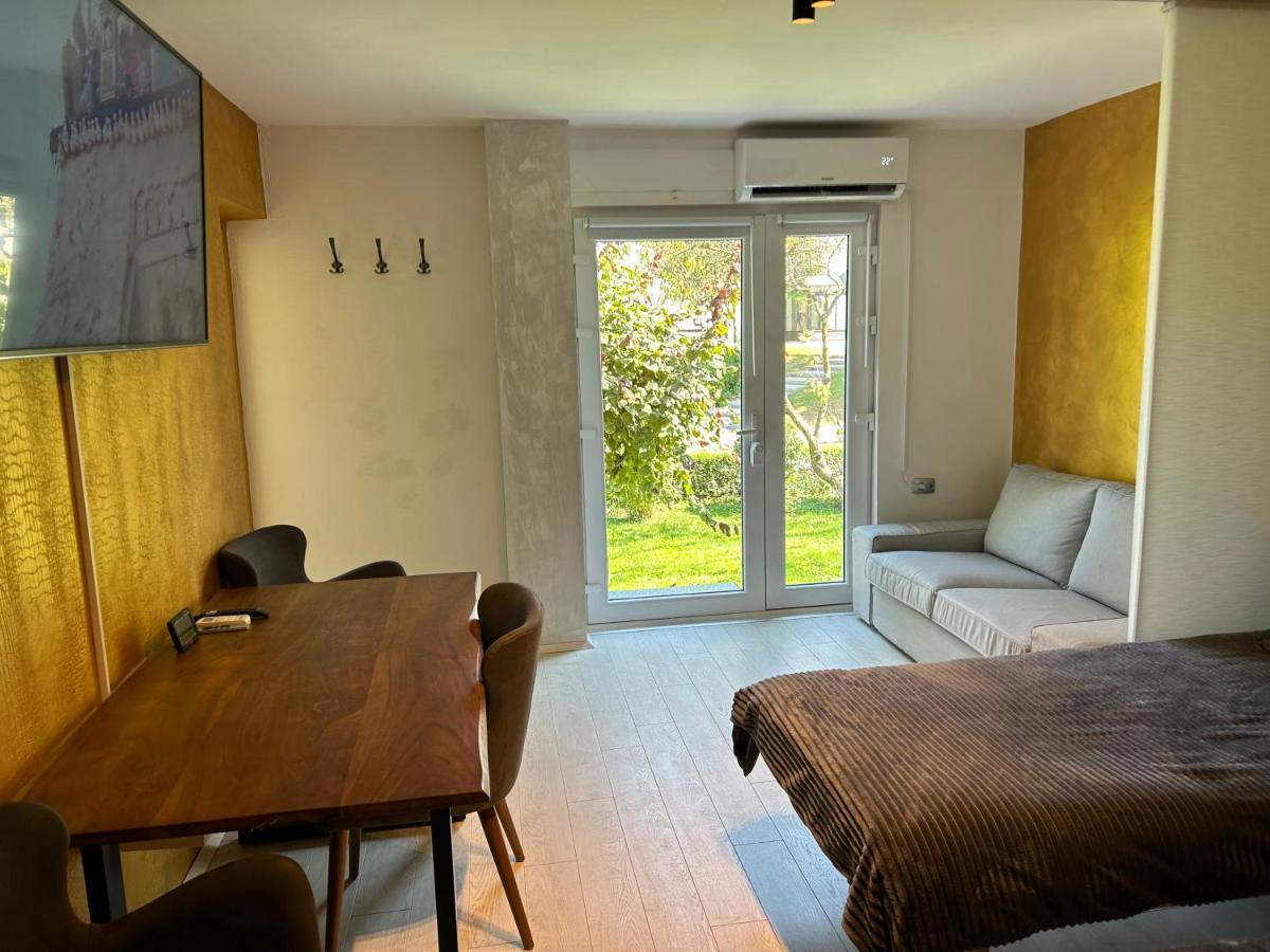 Apartment Gal Novo Mesto Exteriör bild
