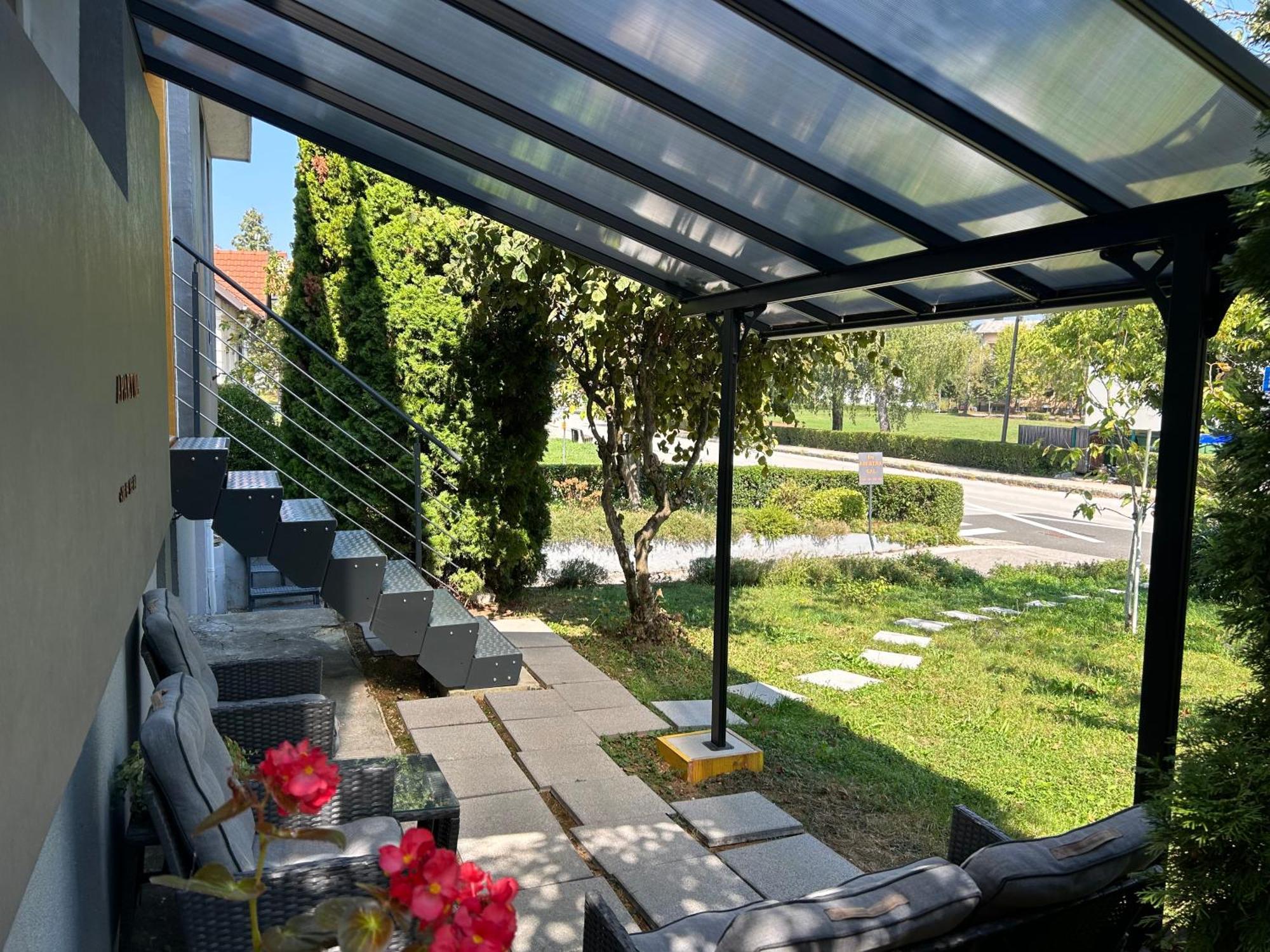 Apartment Gal Novo Mesto Exteriör bild